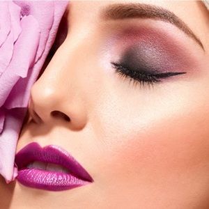 MOODSTRUCK Pressed Shadow - Credulous Metallic Vintage Purple